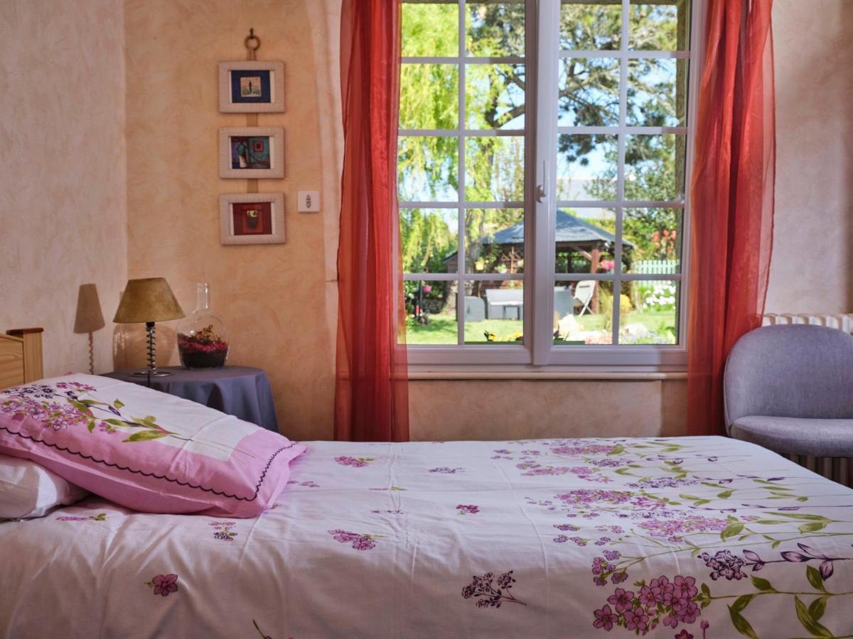 Les Roses Bed & Breakfast Santec Exterior photo